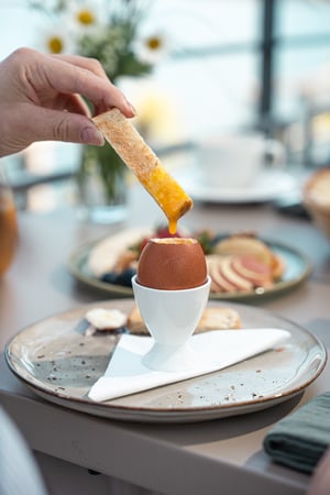 Colazione con uovo alla coque B&B Villa Patria